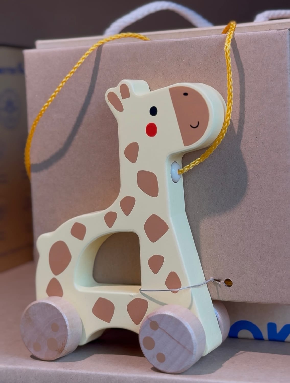 Giraffe Pull Along