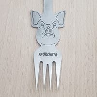 La FAURCHETA GRILLADES tête de COCHON, pour Barbecue, Braséro et Plancha.