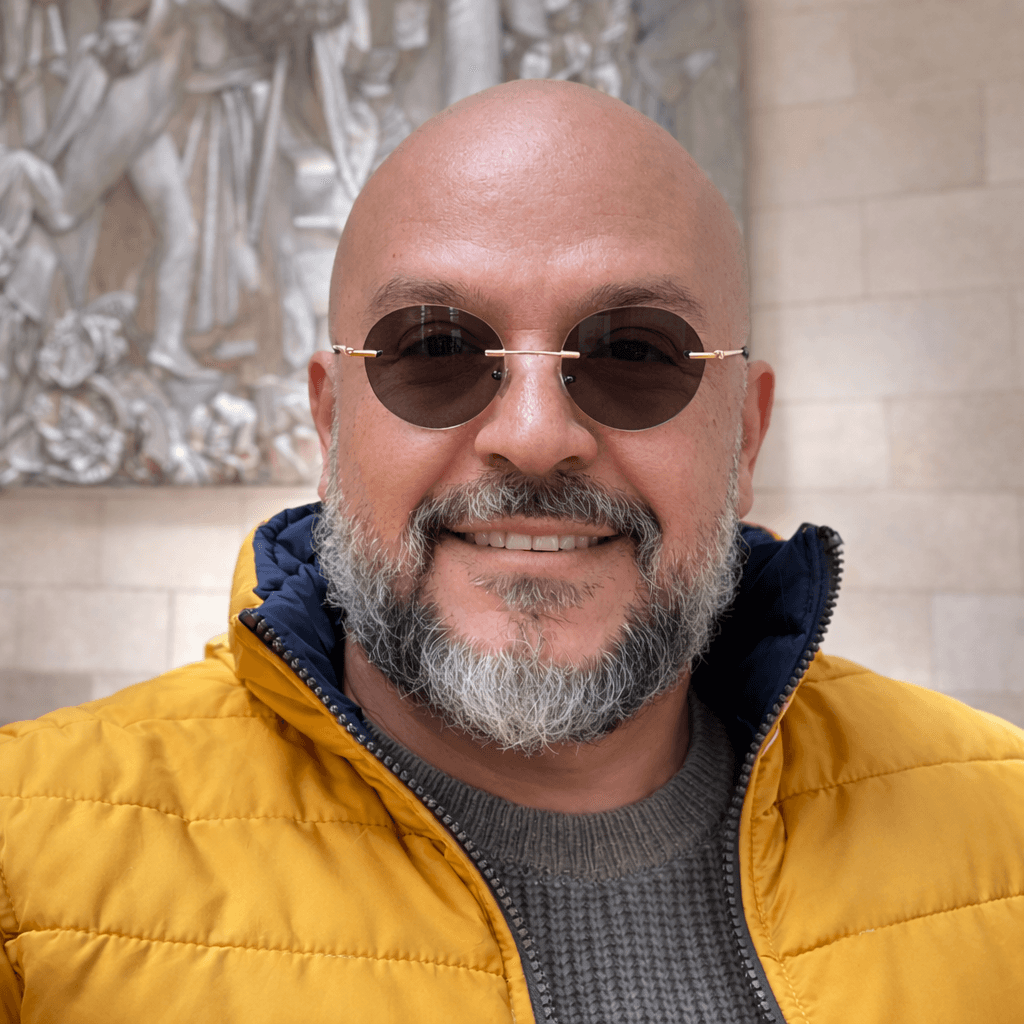 Dr. William Mercay, psicólogo, en una fotografía natural