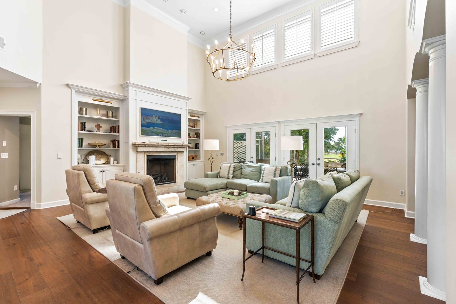 Bright and airy living room photography featuring professional HDR lighting and staging in Jacksonville