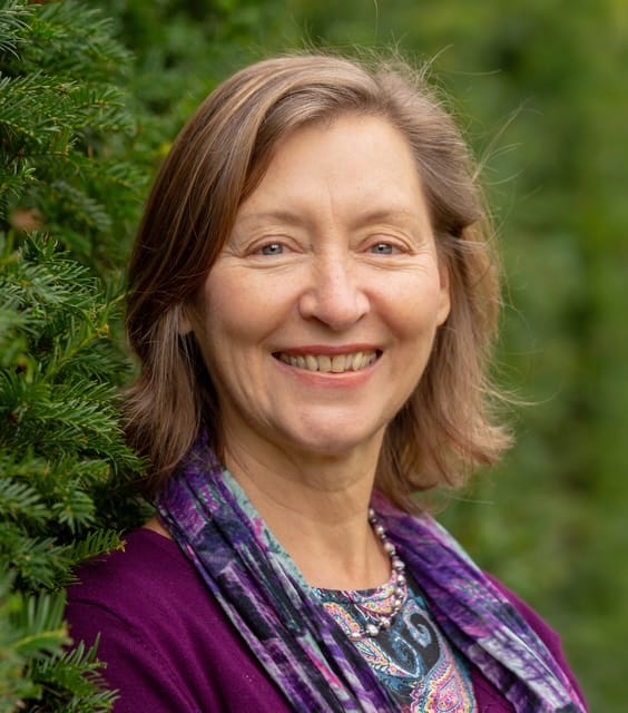 Narina Riskowitz - Author & Transformational Therapist