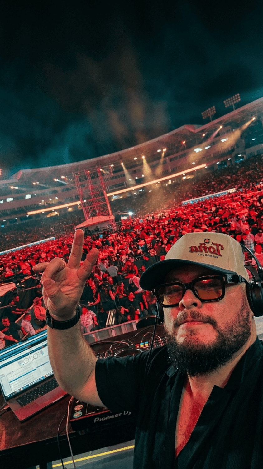 DJ LEX ABRIENDO EL TELON PARA EL CONCIERTO DE GRUPO FIRME EN EL ESTADIO SOBERANIA MANAGUA NICARAGUA