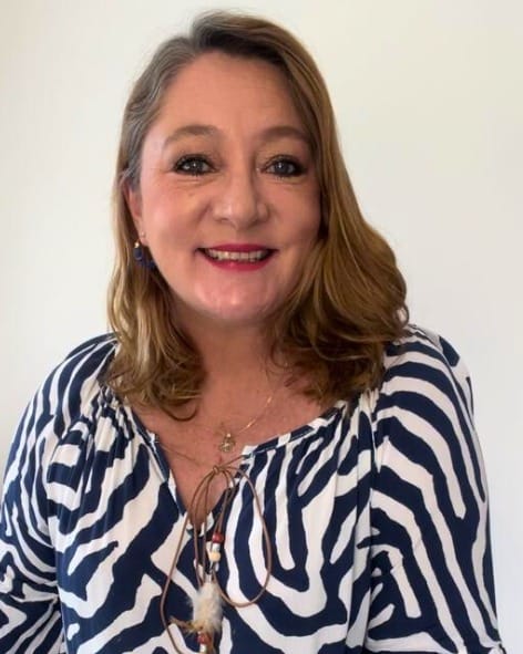 Nuri Gallow will talk about growing your social media at the Simple Steps Blogging Summit