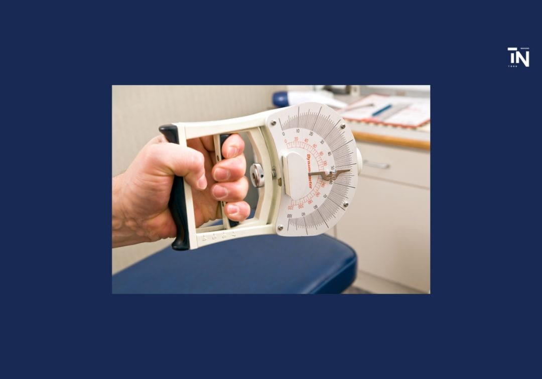 サーキット走行でのブレーキの踏み方は、握力計を強く握り、そしてそのまま強く握り続ける感覚と似ています