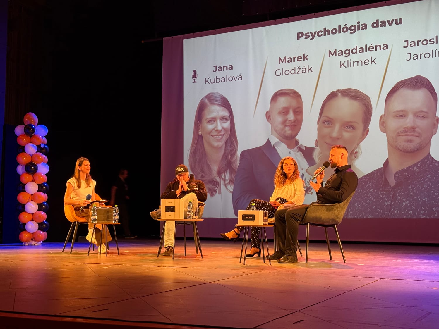 Psychológia davu, Cryptovestibull 2026