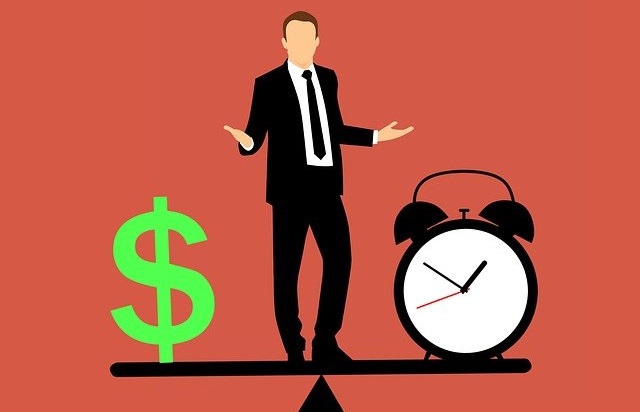 Zuerst: Kann man mit dem Verkauf von Online-Kursen Geld verdienen?