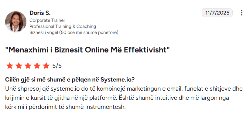 systeme.io customer testimonial with 5-star rating highlighting all-in-one platform for email marketing, sales funnels, and course creation