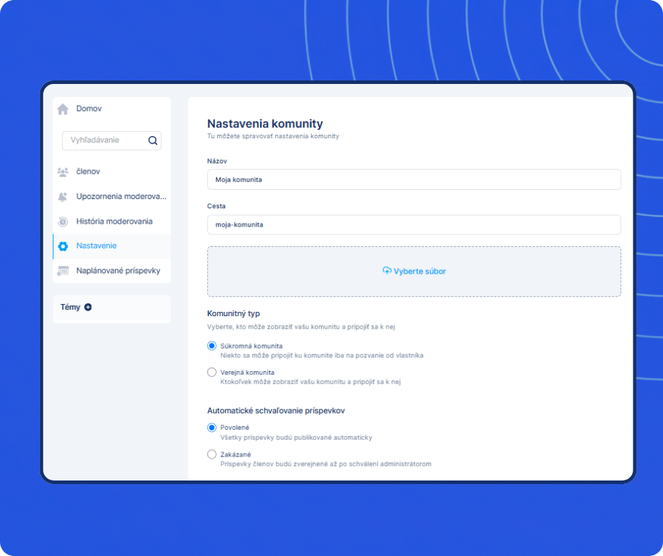 Community settings interface in systeme.io showing configuration for name, access type, post approval, and customization options.