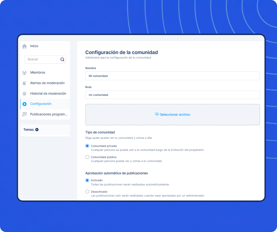Community settings interface in systeme.io showing configuration for name, access type, post approval, and customization options.