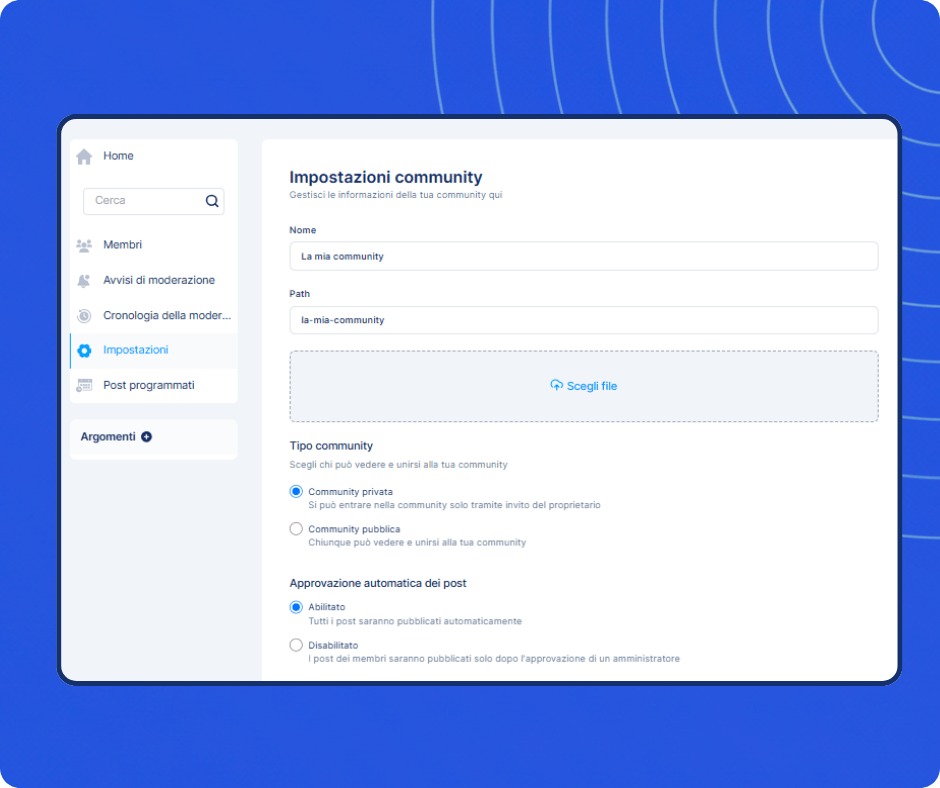 Community settings interface in systeme.io showing configuration for name, access type, post approval, and customization options.
