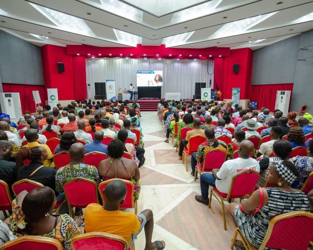 Conférence régionale Academy 21 & Bzzworld à Yamoussoukro