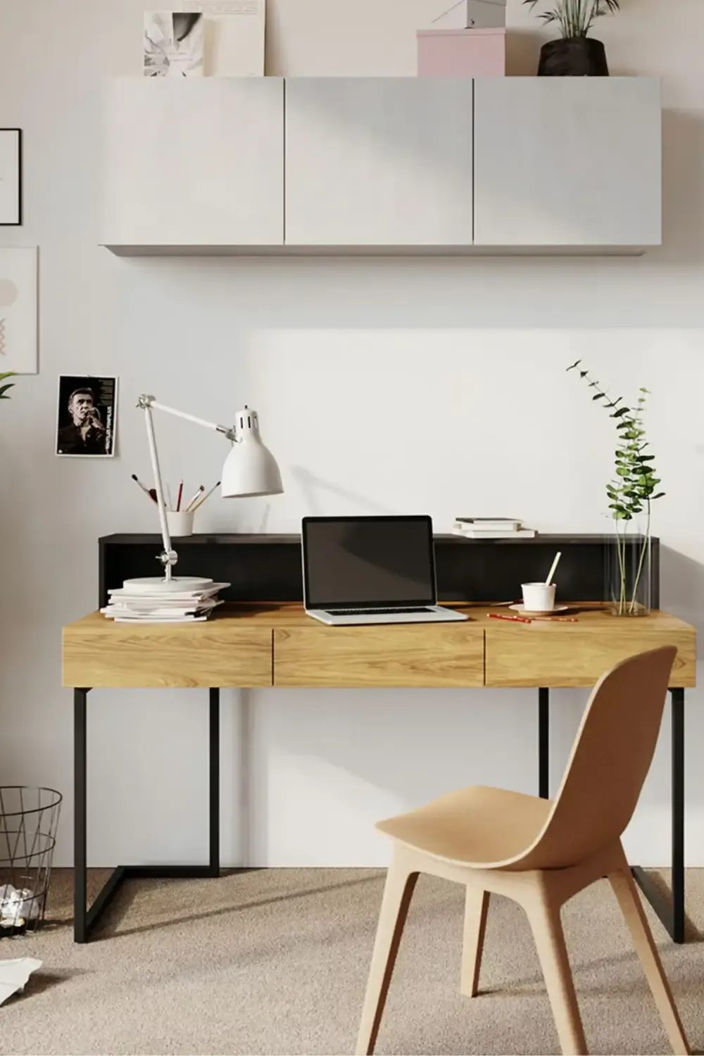 Transformation d'un bureau classique en espace de travail plaisir au design organique et inspirant.