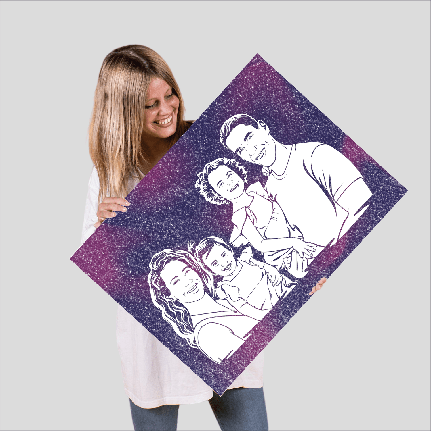 Mujer sosteniendo su retrato con purpurina