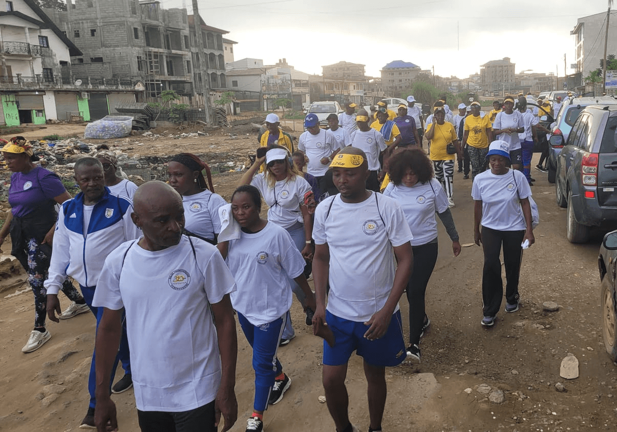 Départ de la marche sportive EPC Bonamoussadi-Silo