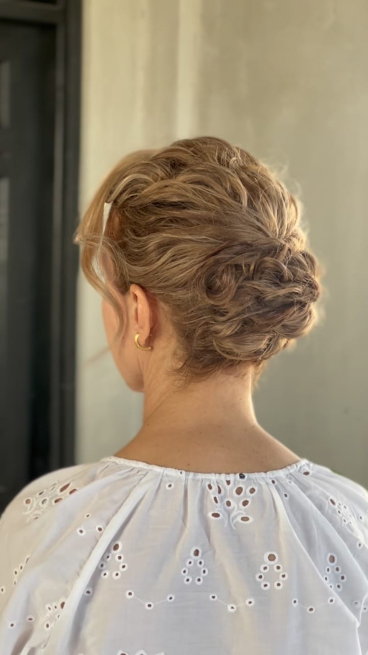 Elegant high ponytail hairstyle with professional volume and sleek finish at GS Family Hair Salon in Larnaca. Expert event hair styling and updos for special occasions in Larnaka, Cyprus