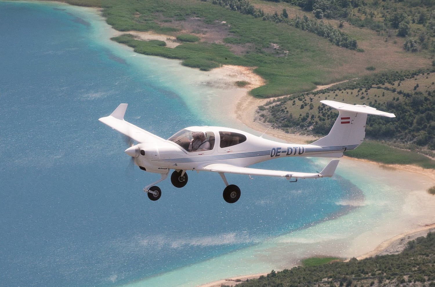 DA40