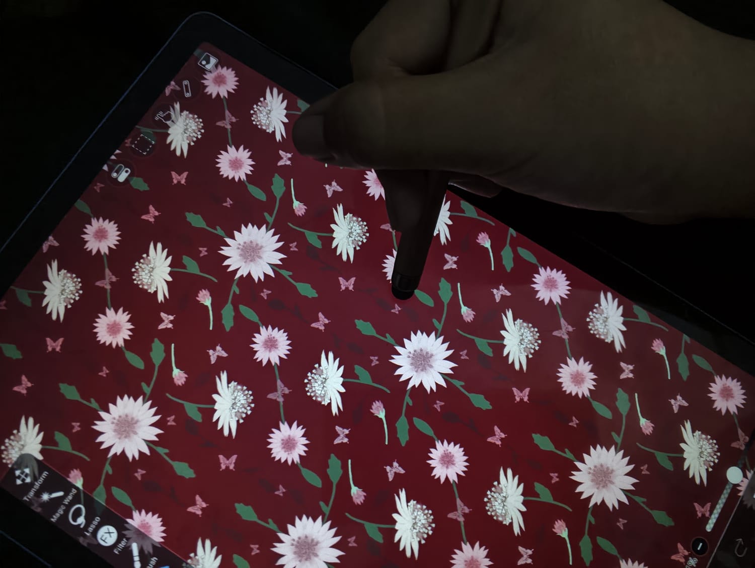 Annelya is designing her Astrantia surface pattern design collection, and the flower symbolises the courage she needed when starting her artistic journey