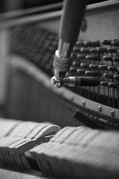 piano tuning lever on tuning pins