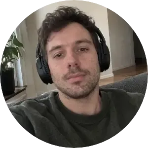 Testimonial Portrait - Dino