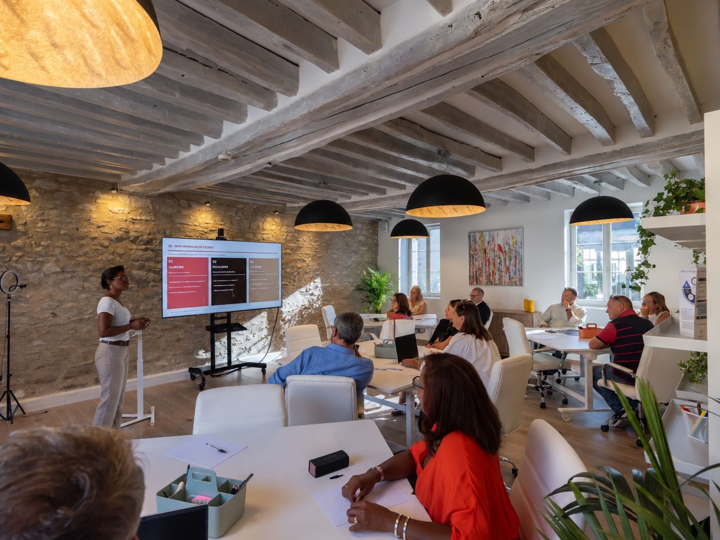 La salle de travail de L'Auberge-Chaâlis
