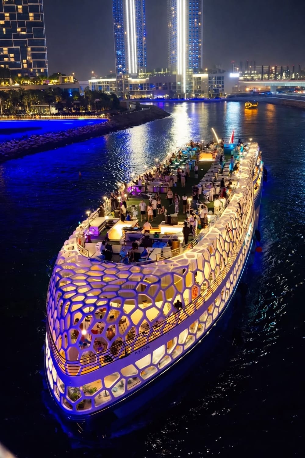 Dubai Creek Dhow Cruise Evening