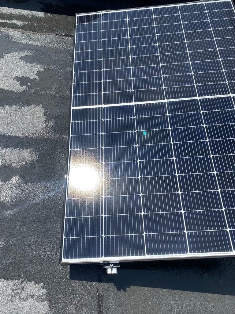 Panneaux solaires après nettoyage Clineo