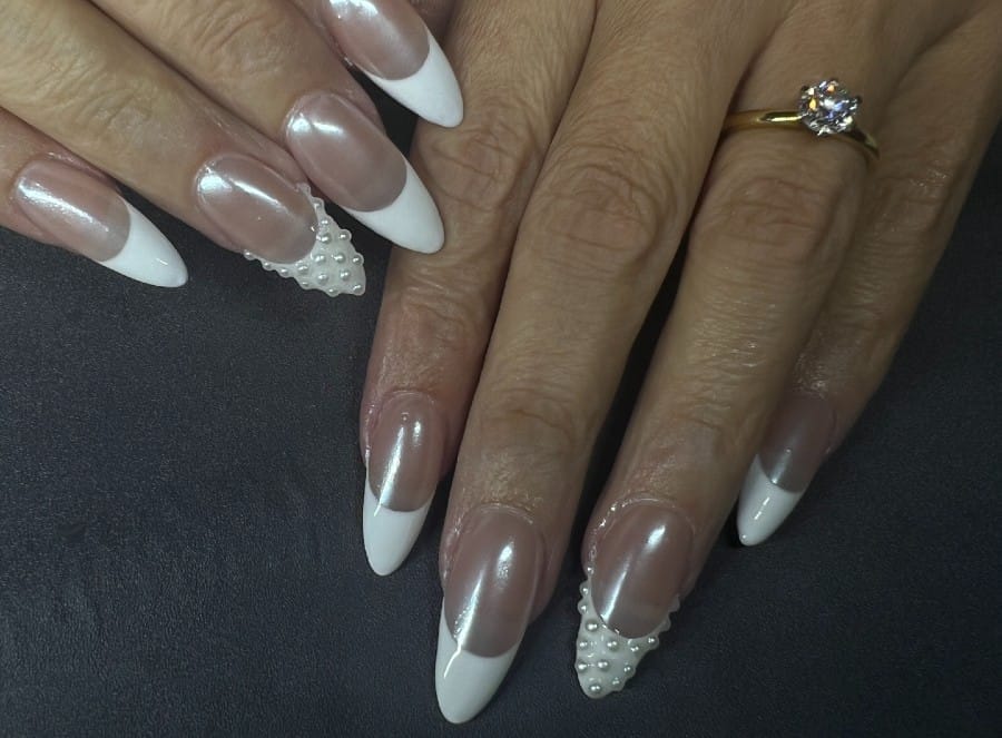 Wedding and bridal nail set
