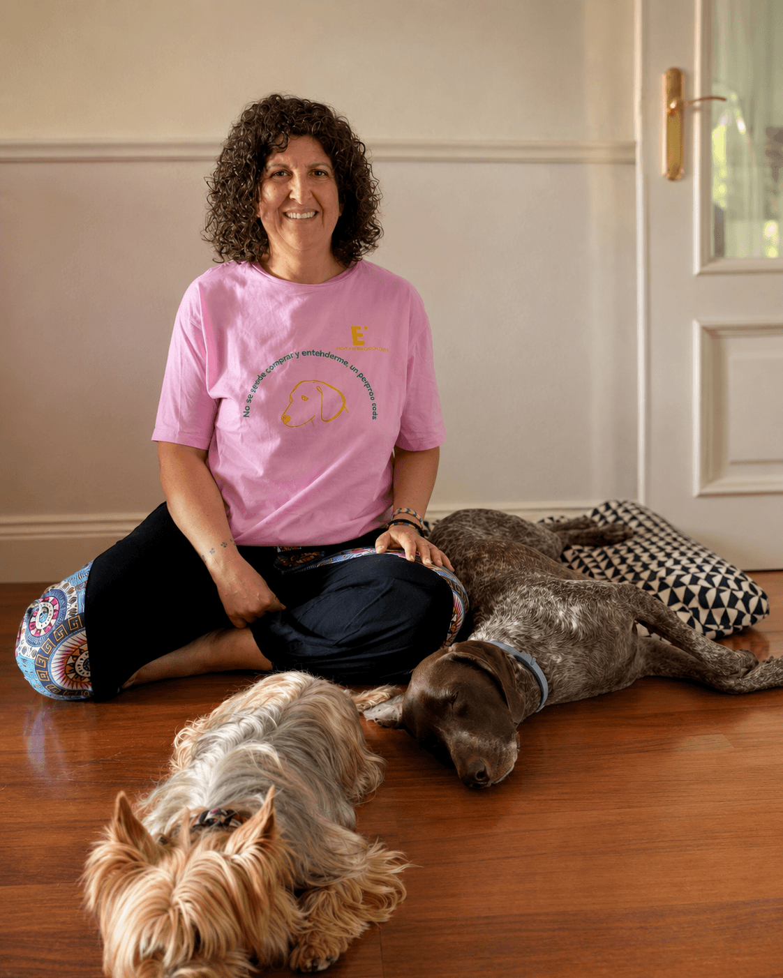 Janeth, educadora canina especializada en ansiedad por separación