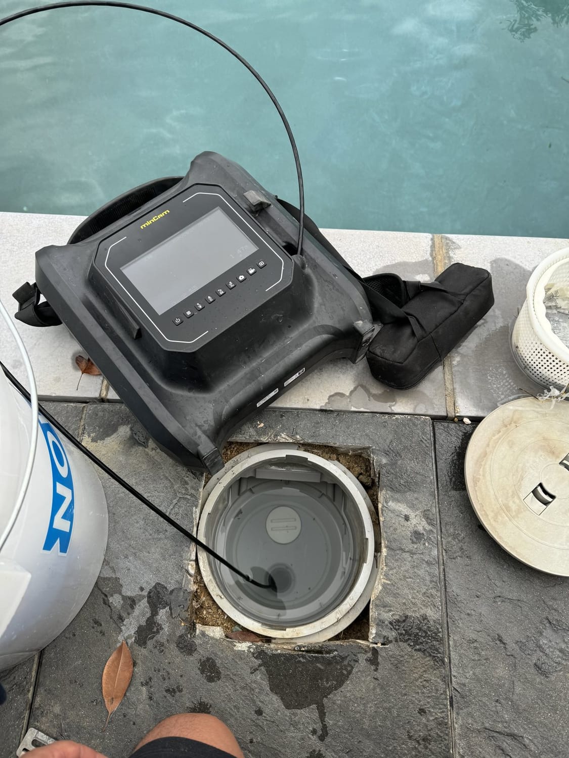 Inspection caméra d’une canalisation de piscine