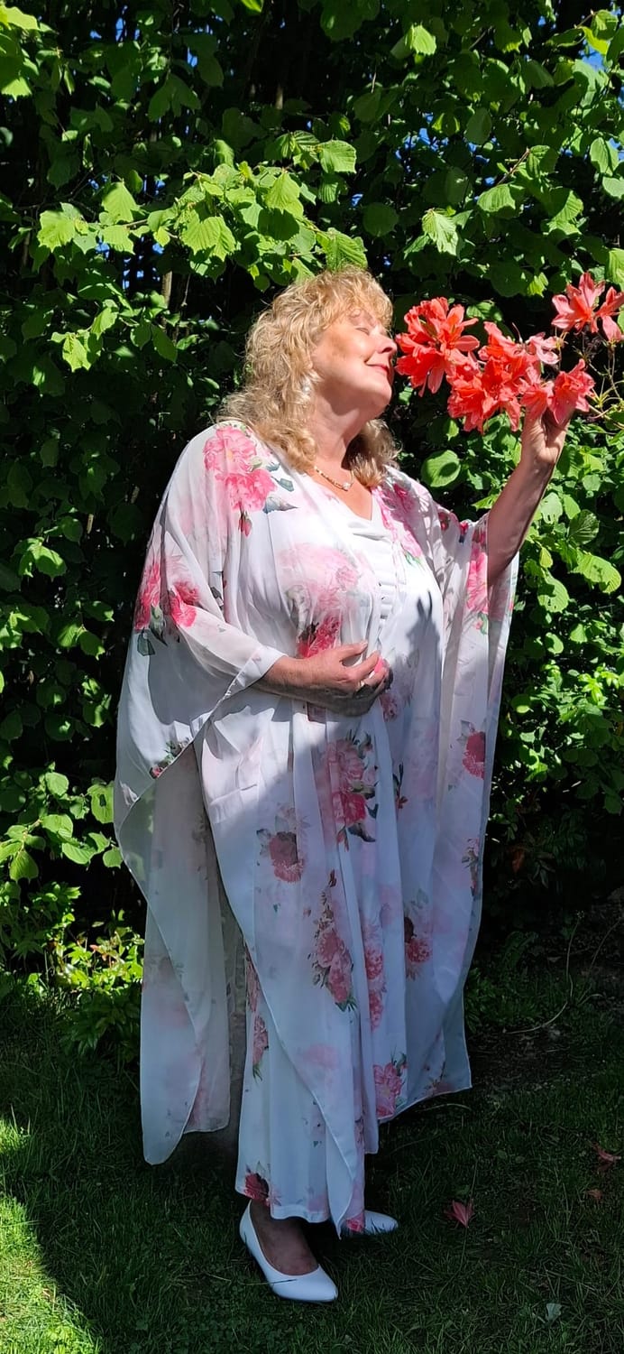 Barbara Schulz im Garten