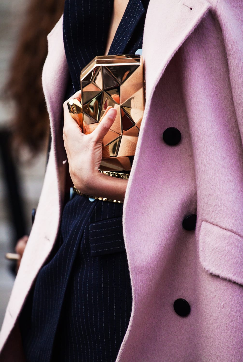 Manteau rose, détail matière