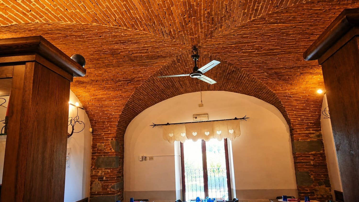 Archi a volta del 1200 — Osteria La Dispensa