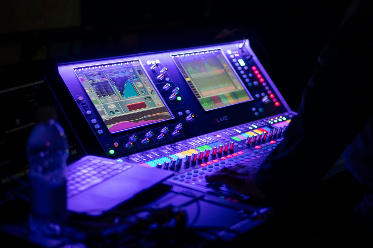 Session de production au studio IMLI