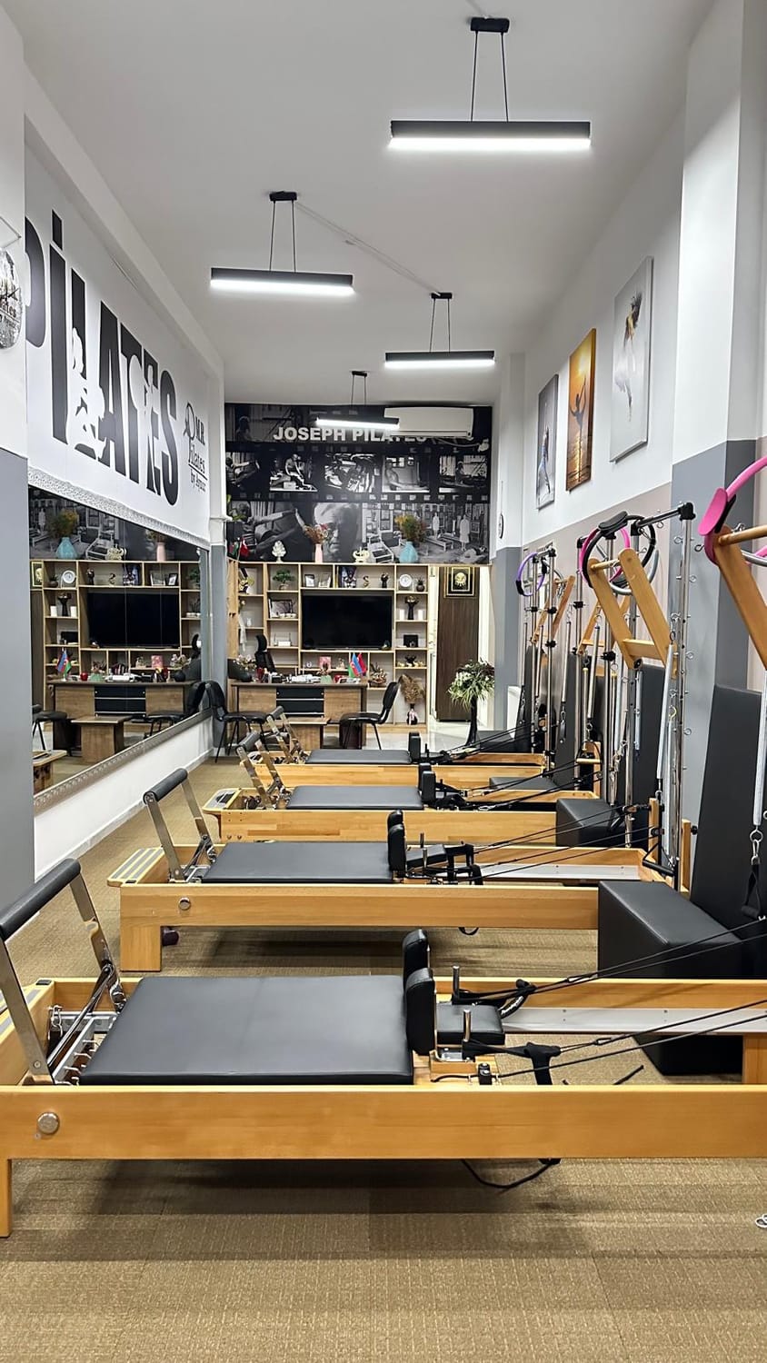 Pilates Aynur üyesi stüdyoda