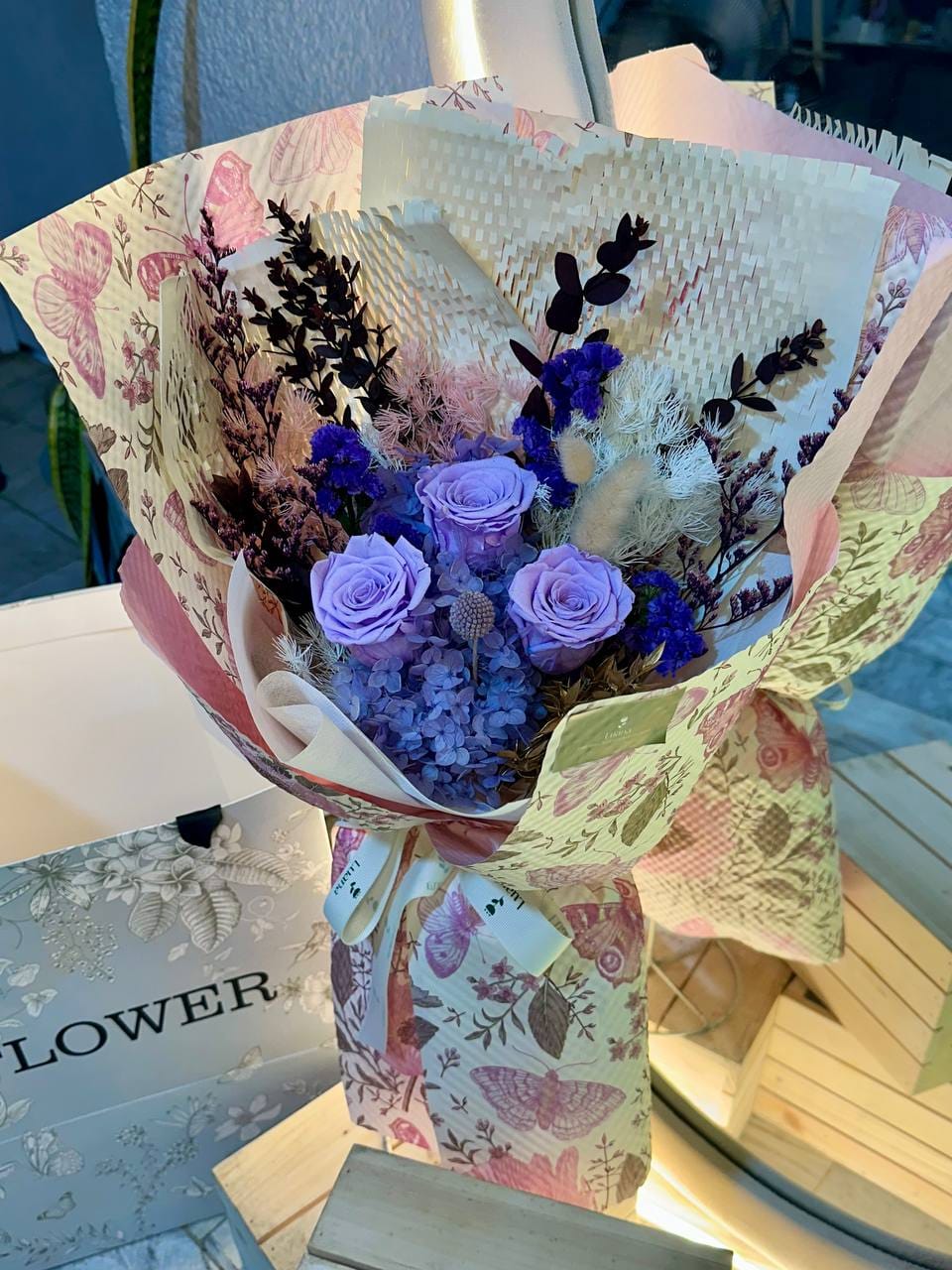 Roseé Lace bouquet