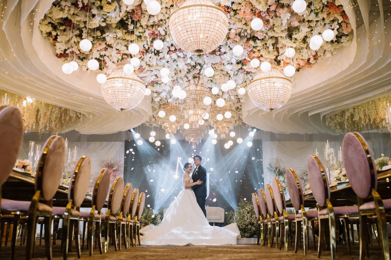 Romantic Wedding Celebration — Image 02