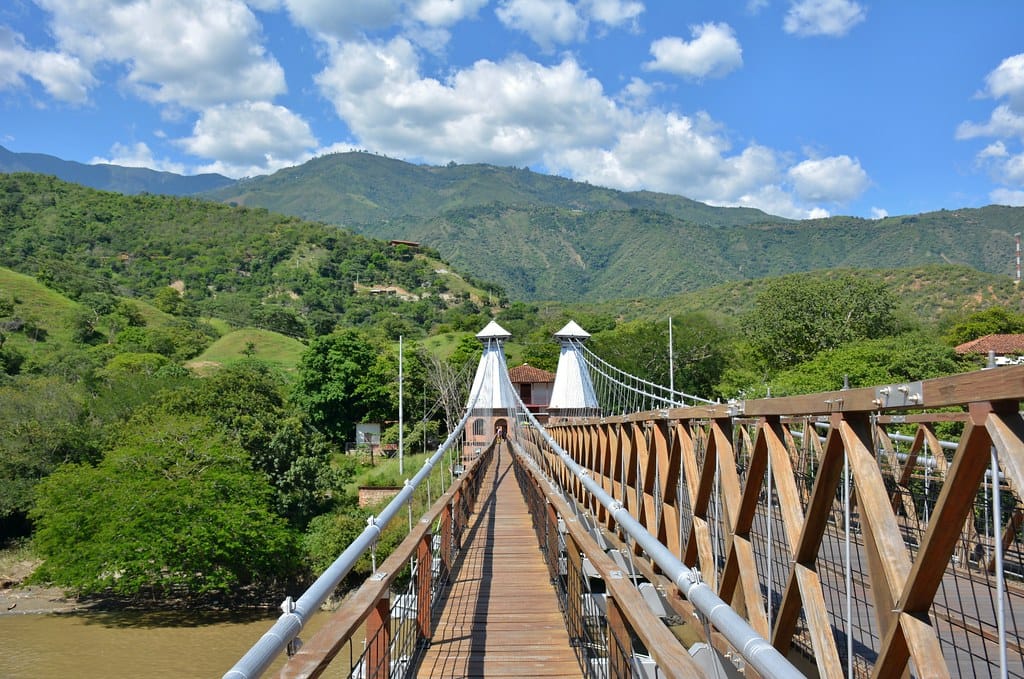 Puente de Occidente, Santa Fe de Antioquia - Tour La Ruta Colonial Turismo Sin Fronteras