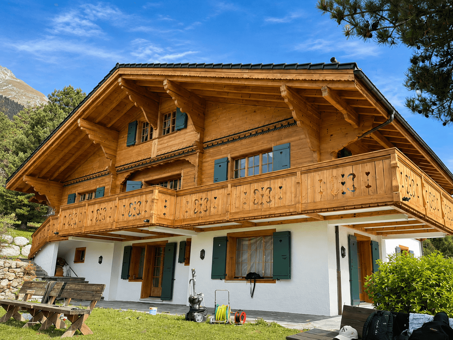 Façade après rénovation — Chateaux D'oex 2026