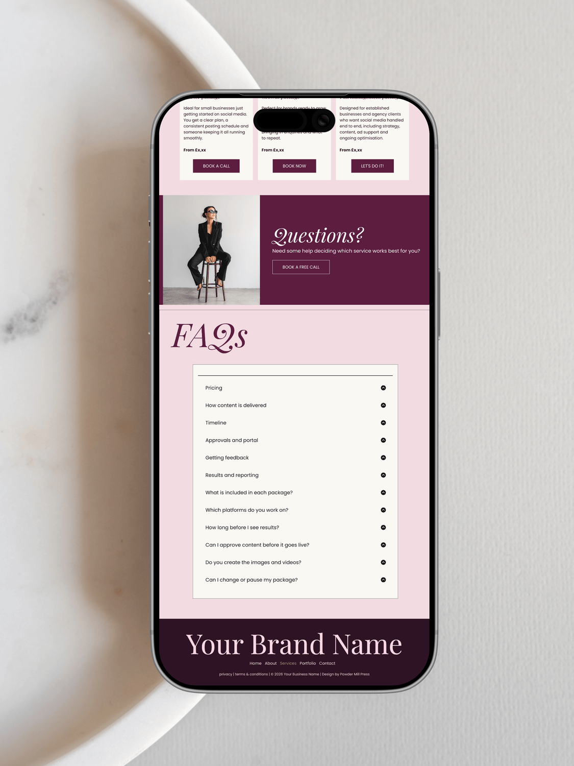 Tutor website template mock-up