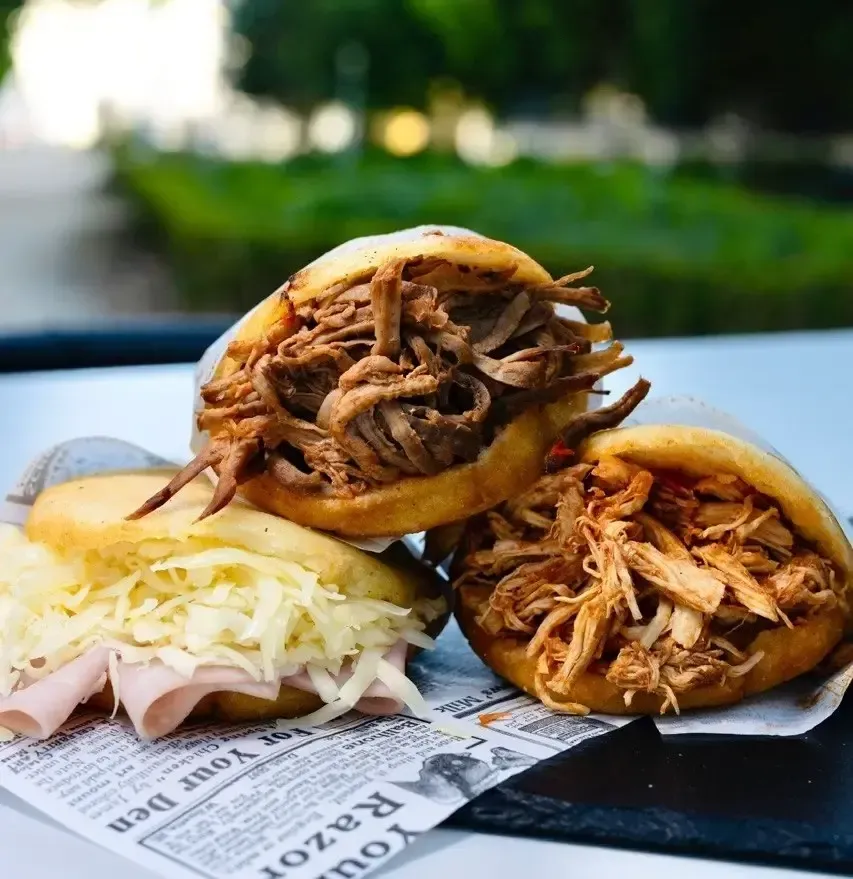 Trio de arepas recheadas