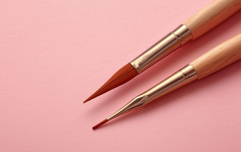 nail brush tools icon