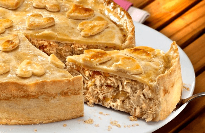 Chicken savoury pie