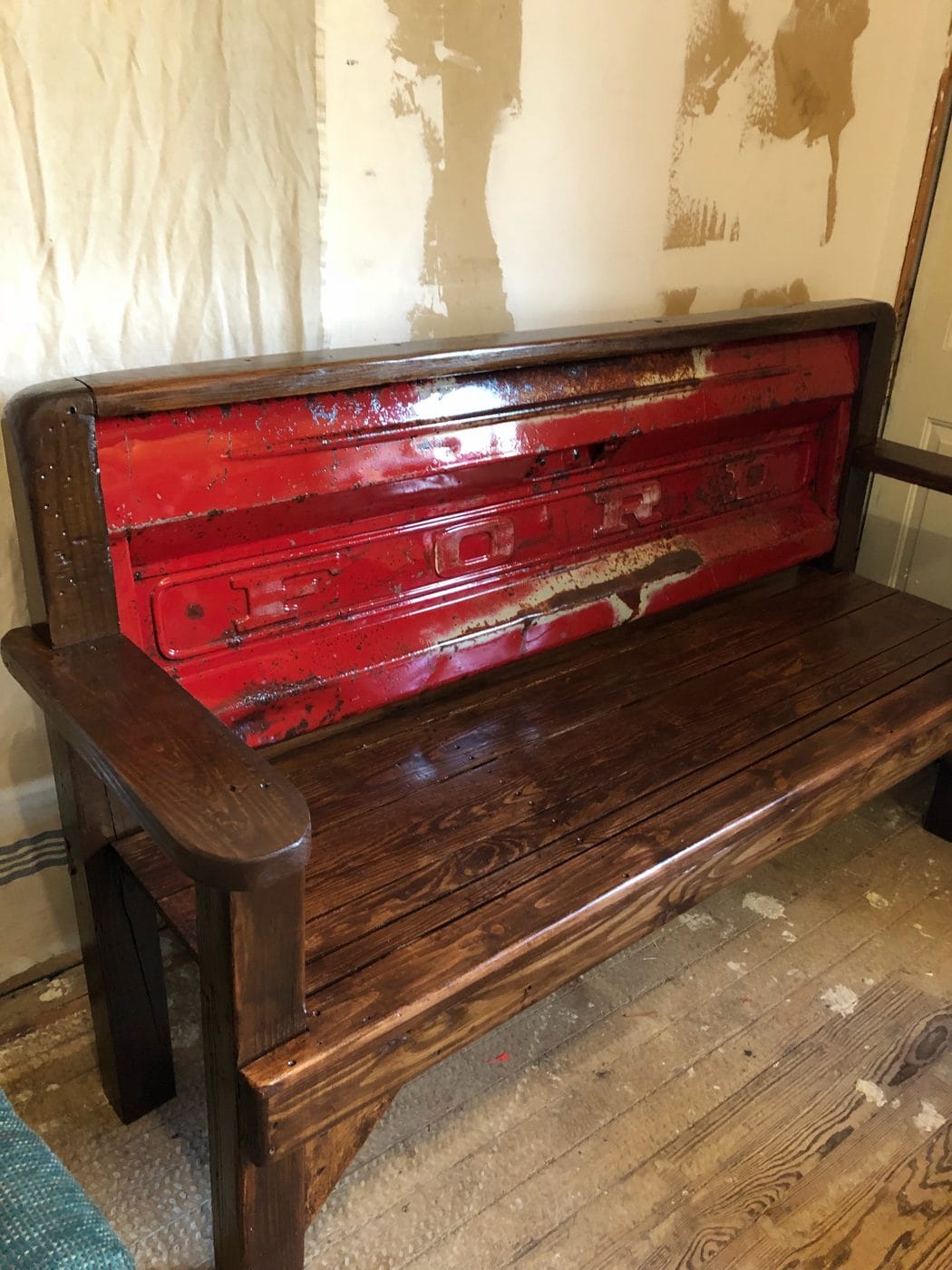 Custom tailgate bench