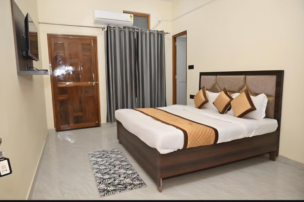 Double Room 2
