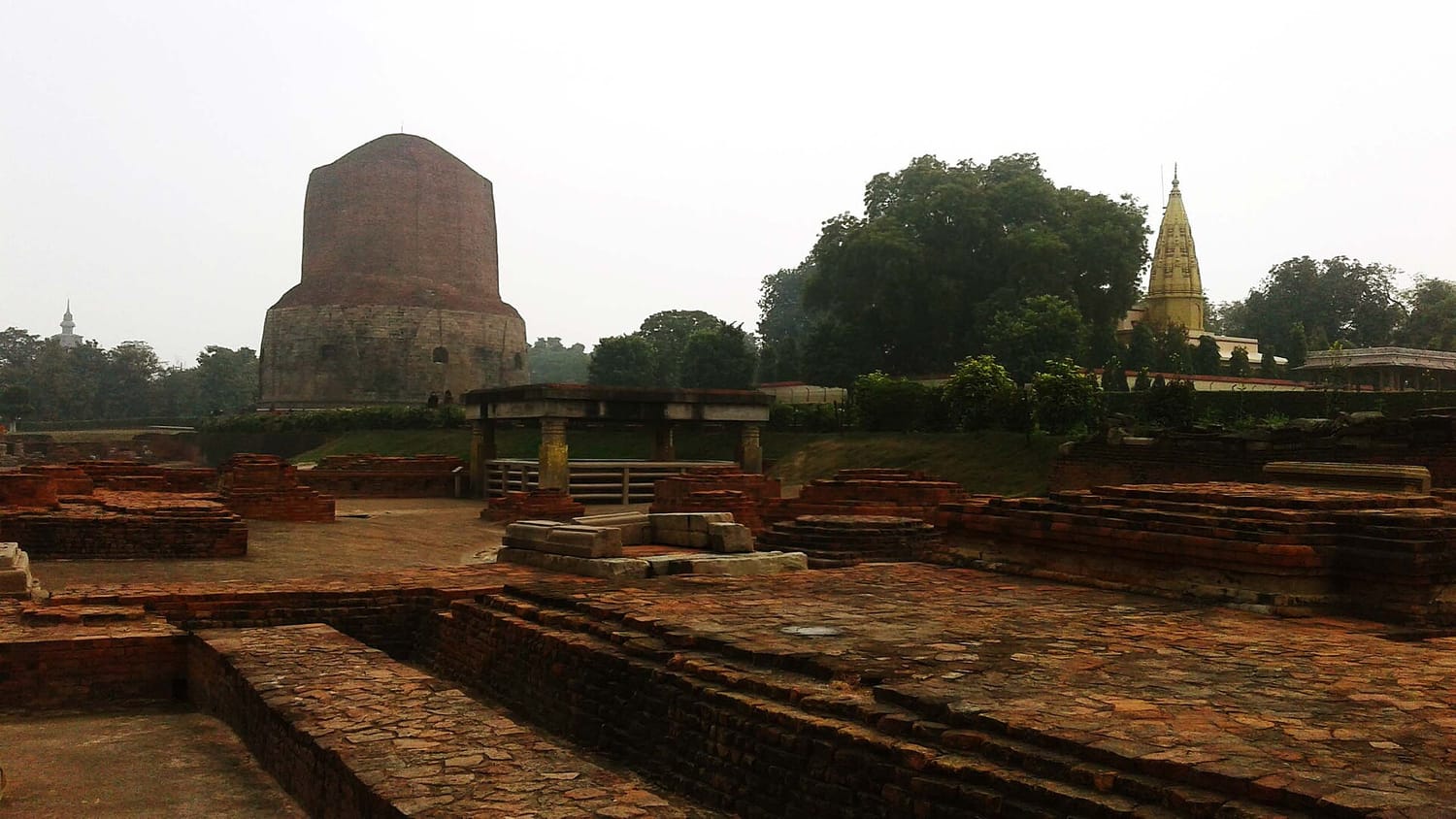 Sarnath Dhamekh Stupa and Deer Park