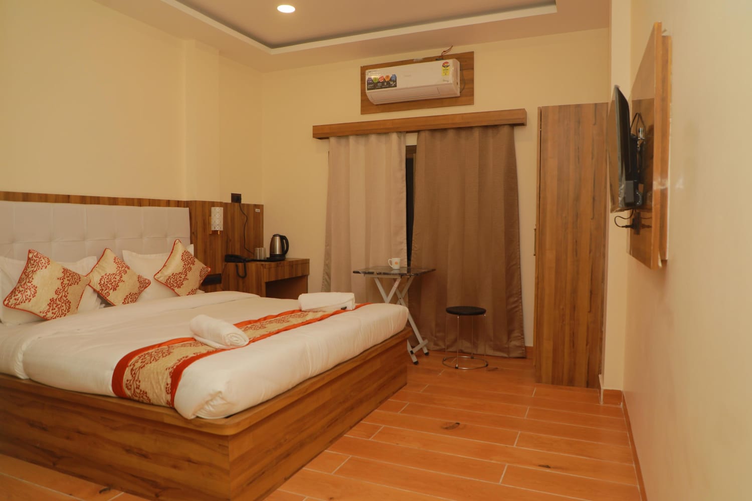 Super Deluxe Room at De Classico Varanasi