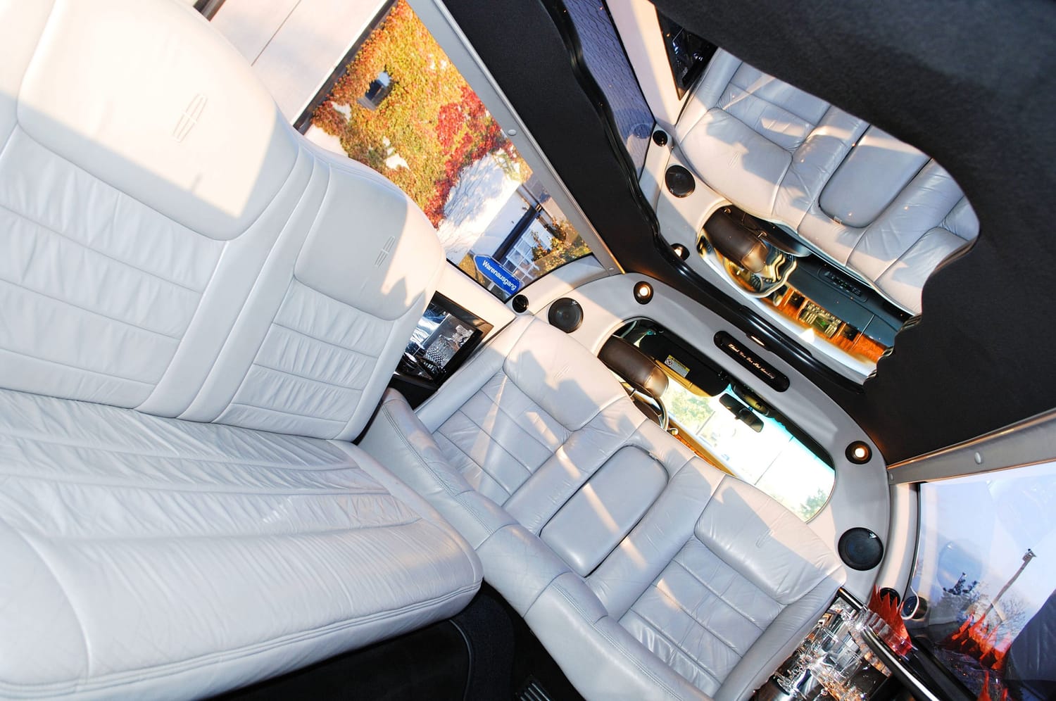 Innenraum der Stretchlimousine für Freiburg