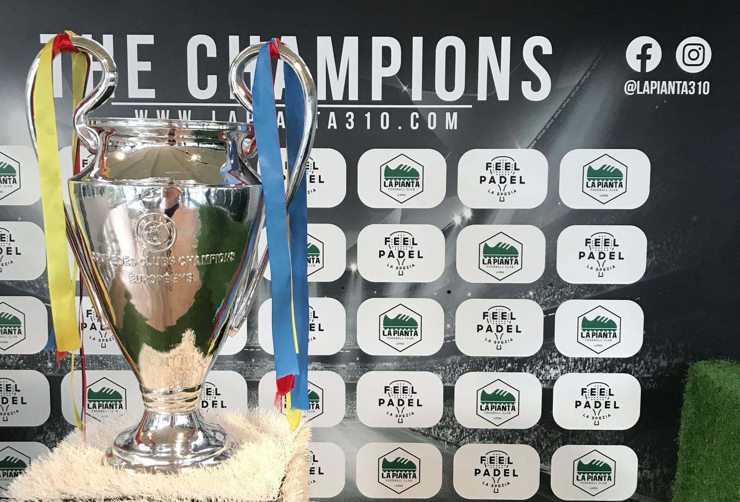 Atmosfera delle partite sui maxischermi de La Pianta 310
