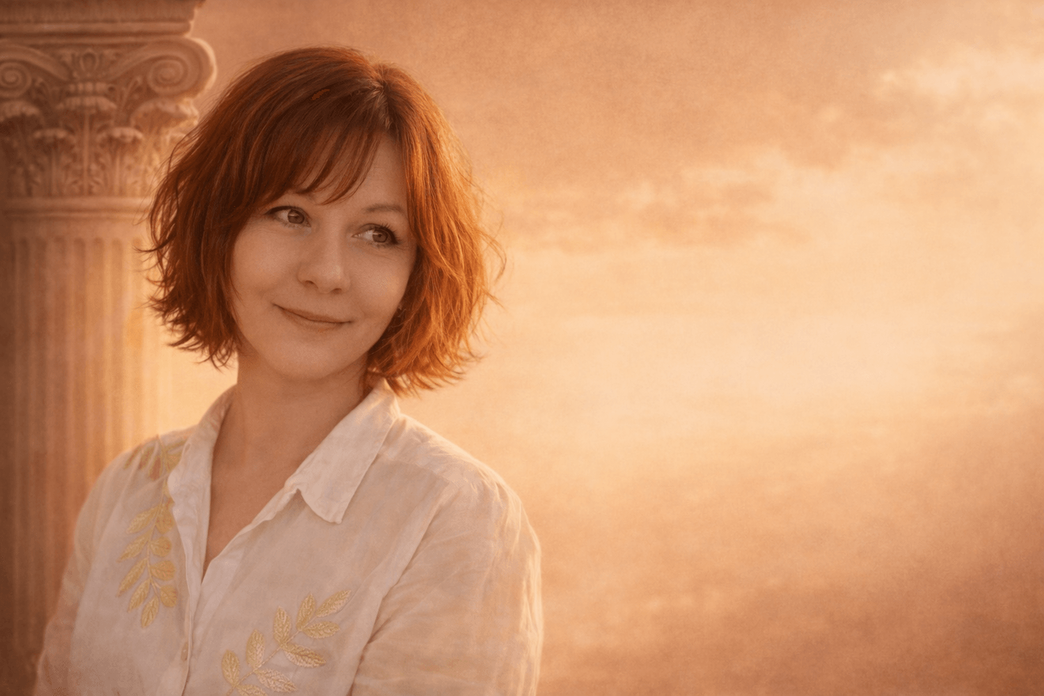 Séverine Content, mentore en réenchantement, messagère de l'âme, dans un paysage antique au soleil couchant