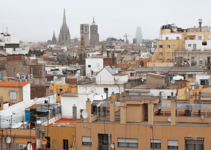 el raval barcelona, inmobiliaria barcelona, apartamentos en barcelona alquiler, idealista barcelona